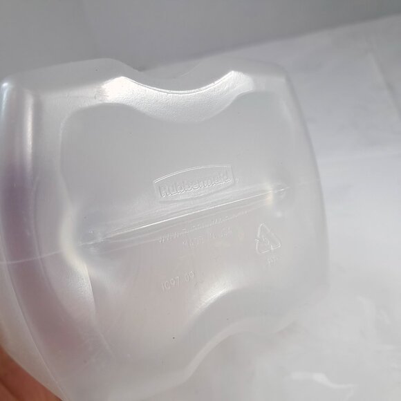 Rubbermaid Servin Saver Pitcher Jug #IC97 Red Flip Top Lid 1 QUART 32 oz Vintage - Picture 6 of 8